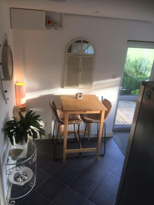 Cotswold Edge Guest Suite With Broadway Hill View Badsey Extérieur photo