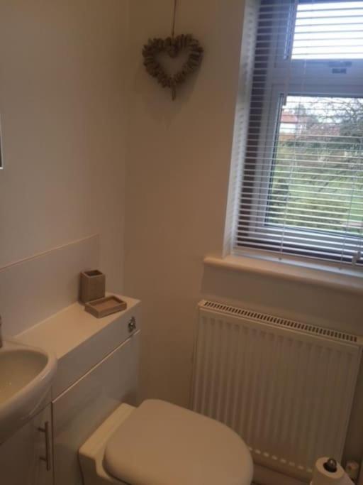 Cotswold Edge Guest Suite With Broadway Hill View Badsey Extérieur photo