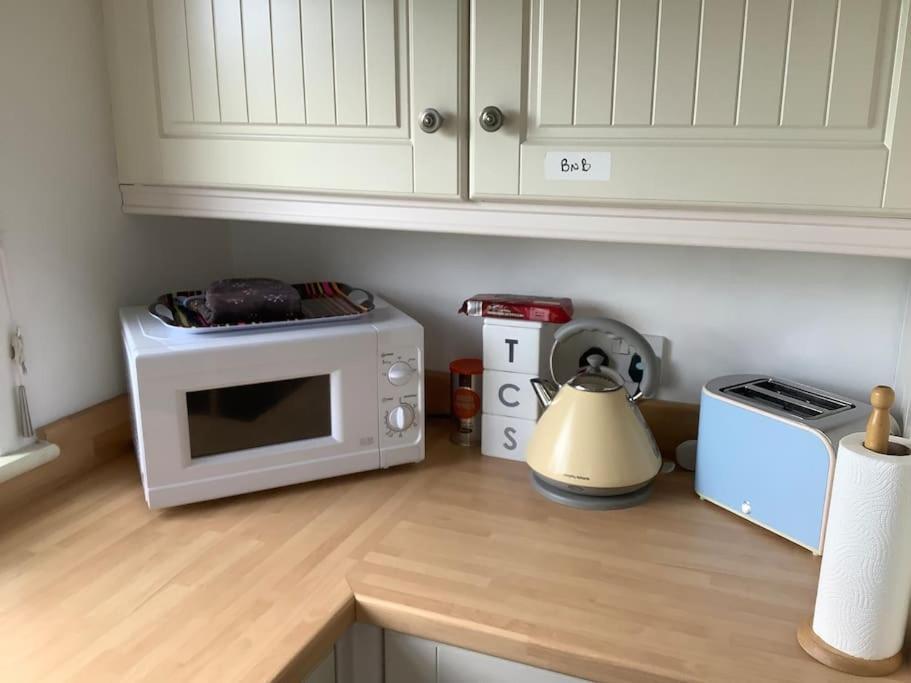 Cotswold Edge Guest Suite With Broadway Hill View Badsey Extérieur photo